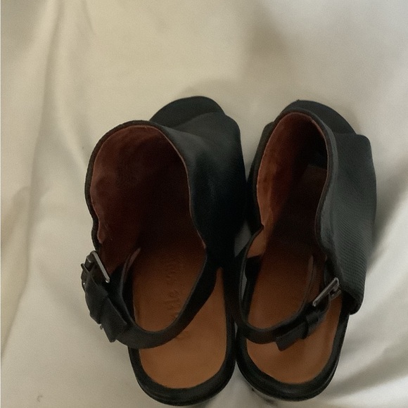 Gentle Soles - Picture 3 of 5